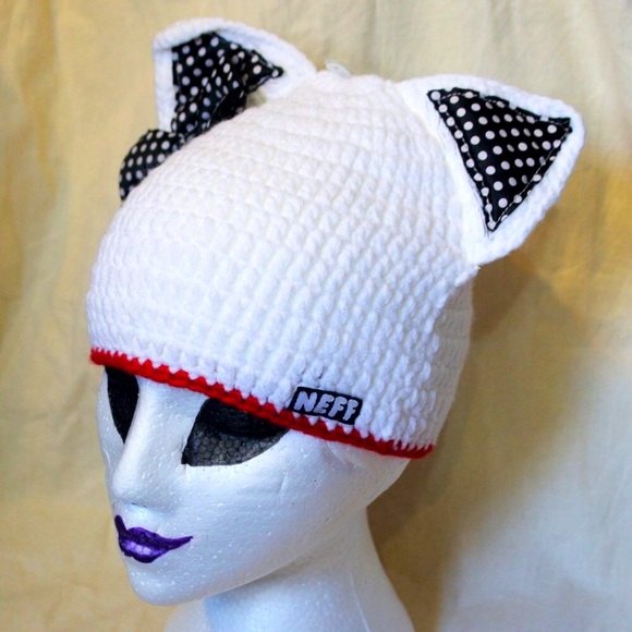 Nwt Neff Juniors White Knit Cat Beanie 